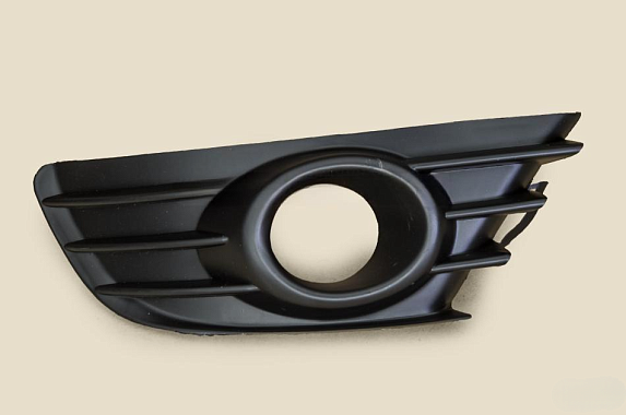 Заглушка под туманку правая Citroen C4 2005-2008 (Тайвань)